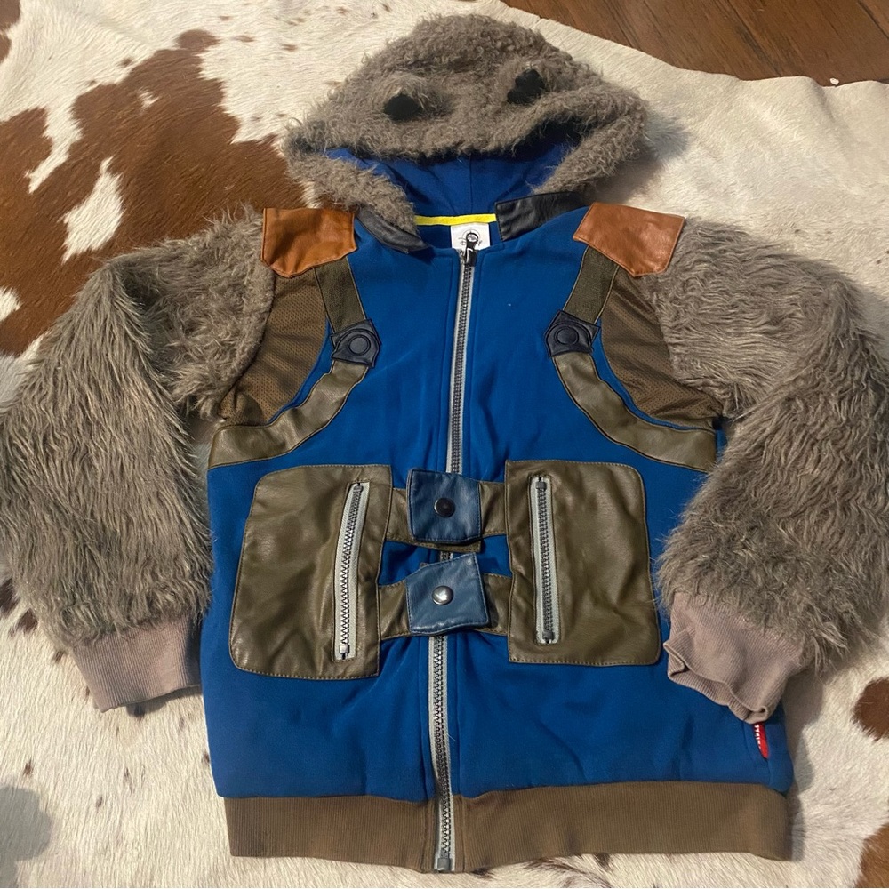 Disney Marvel Guardians of the Galaxy Rocket official sweater Size 9/10